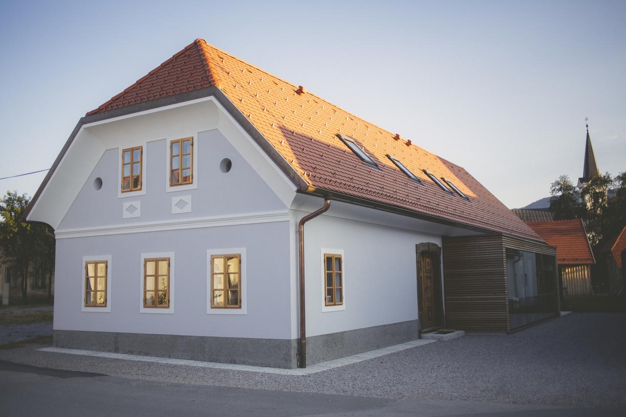 Отель Skrabceva Domacija Ribnica Экстерьер фото